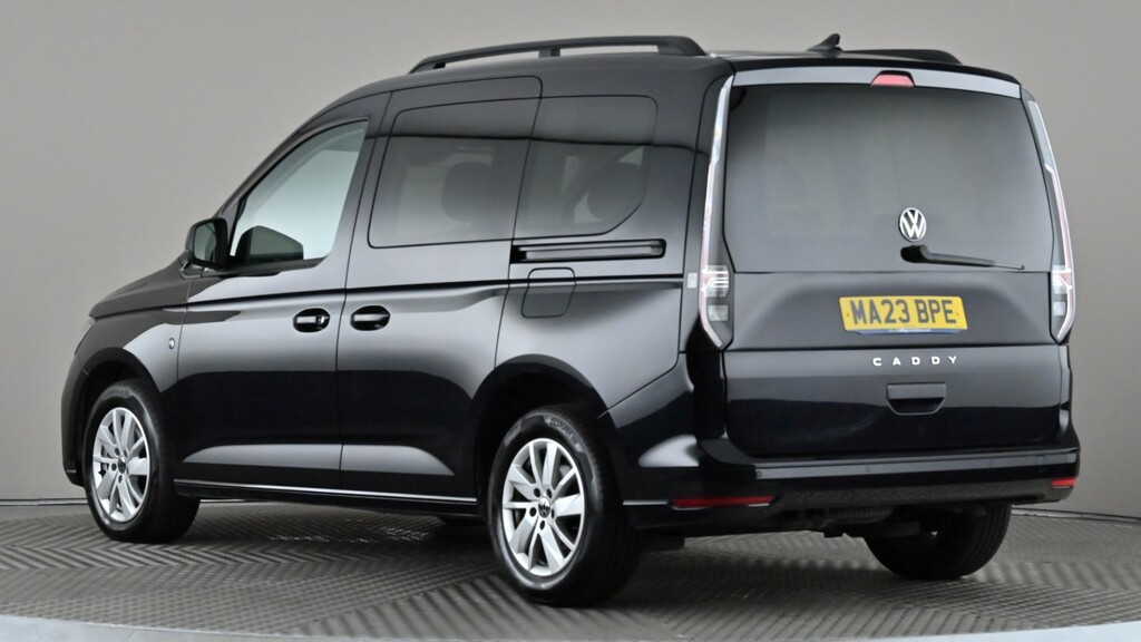 Volkswagen Caddy Life 2.0 Tdi 122 Life Dsg Black #4