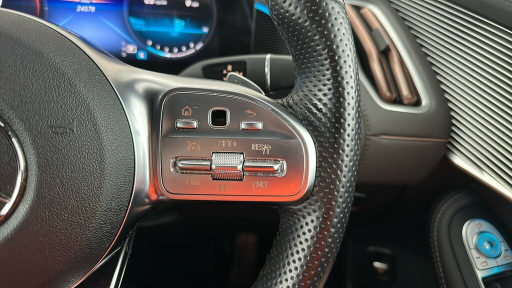 Mercedes-Benz EQC Amg Line Grey #31