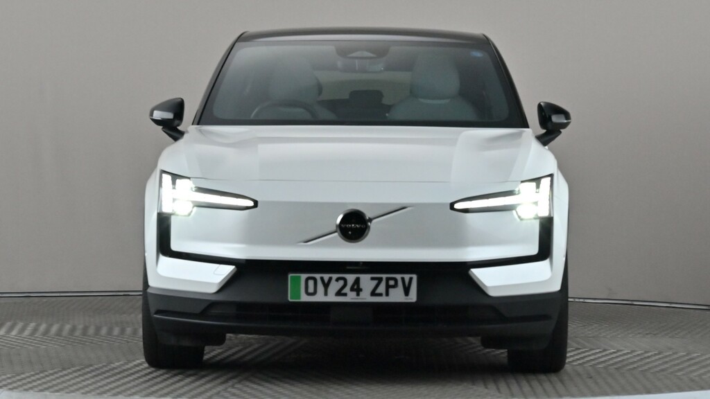 Volvo EX30 315Kw Twin Motor Performance Ultra 69Kwh White #2