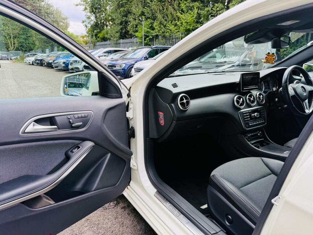 Mercedes-Benz A Class 1.5 A180d Sport Executive Euro 6 Ss Silver #28