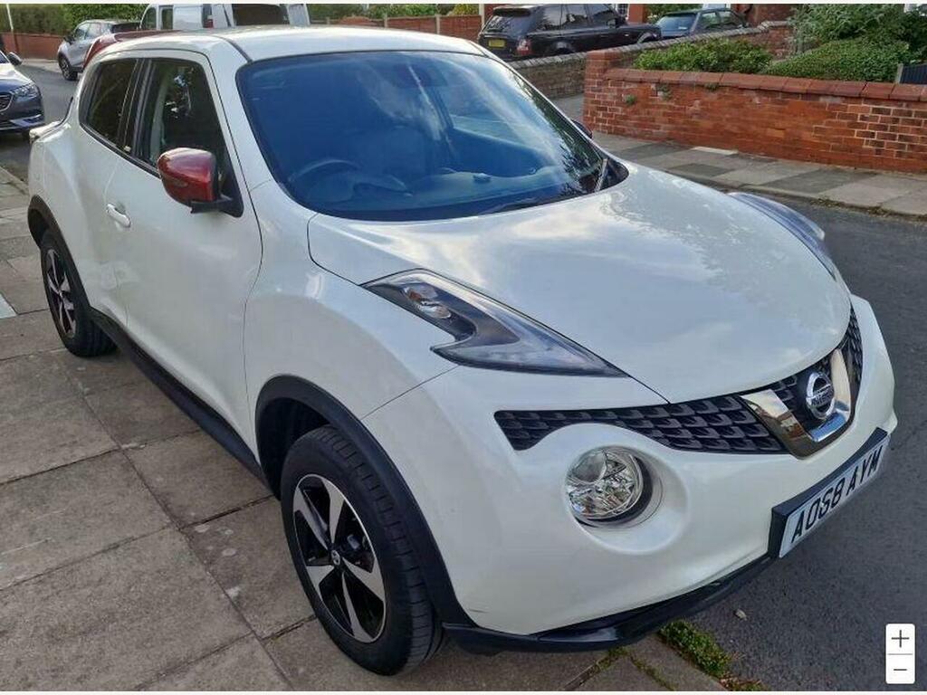 Nissan Juke 1.6 Bose Personal Edition Euro 6 Blue #1