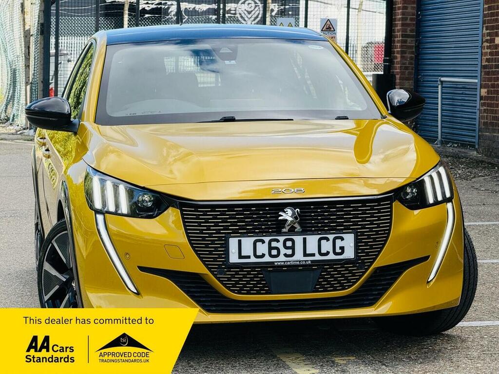 Peugeot e-208 208 Gt Line Ev Yellow
