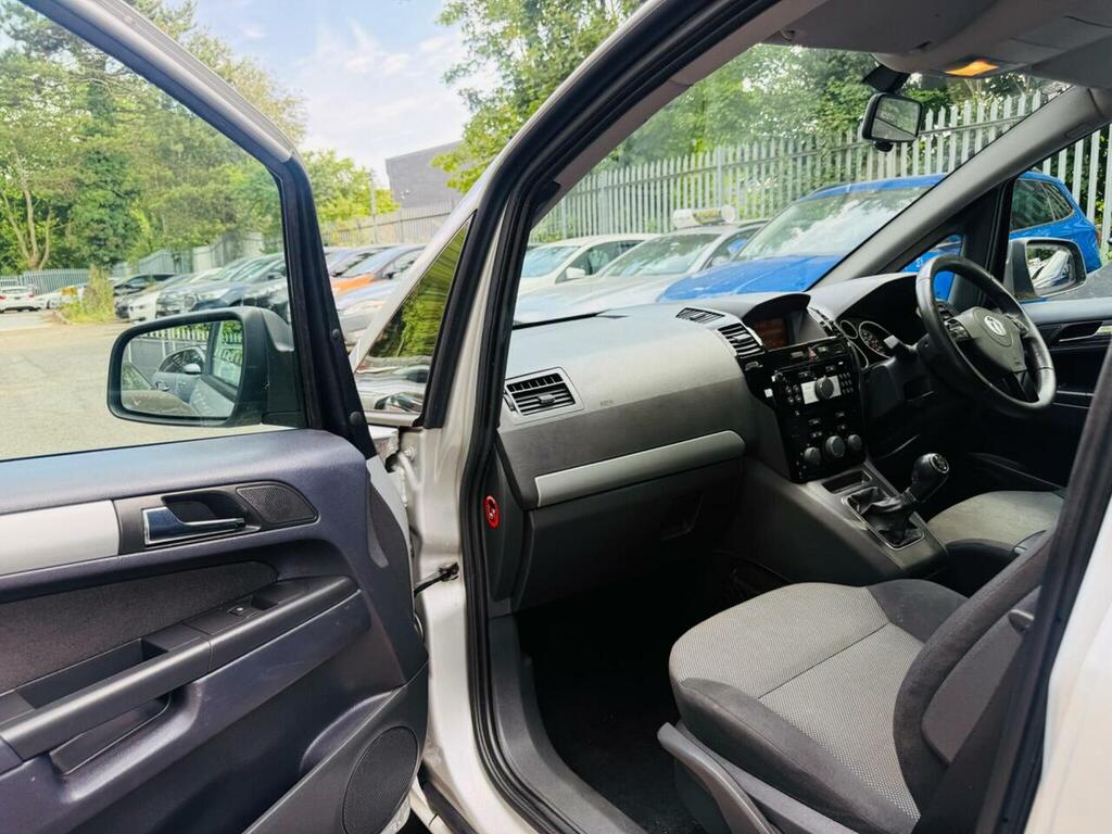 Vauxhall Zafira 1.6I 115 Exclusiv Estate  #24