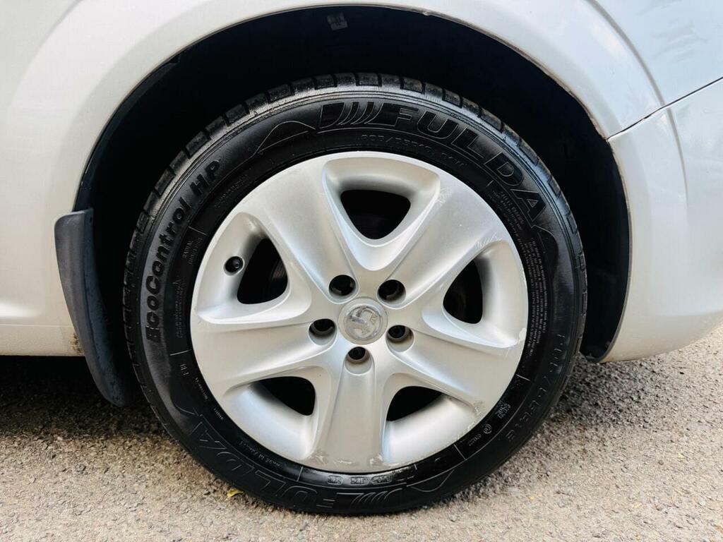 Vauxhall Zafira 1.6I 115 Exclusiv Estate  #47