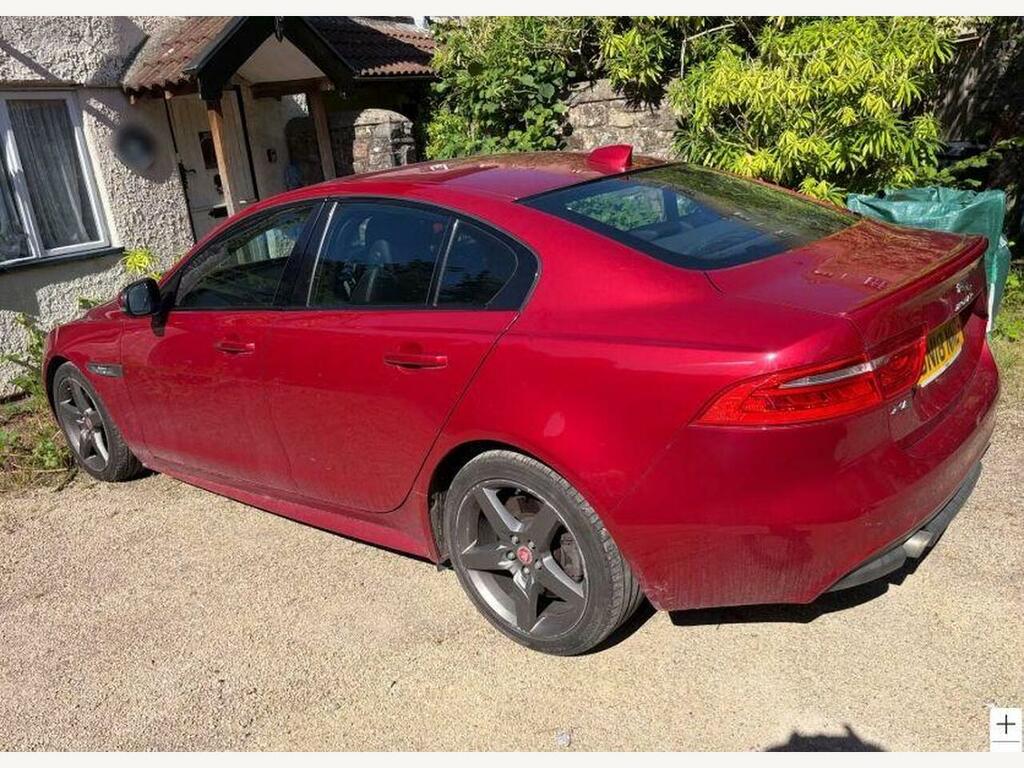 Jaguar XE 2.0I R-sport Euro 6 Ss Red #4