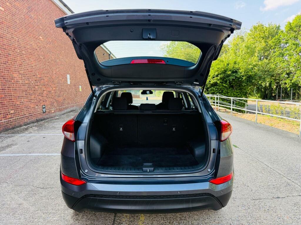 Hyundai Tucson #12