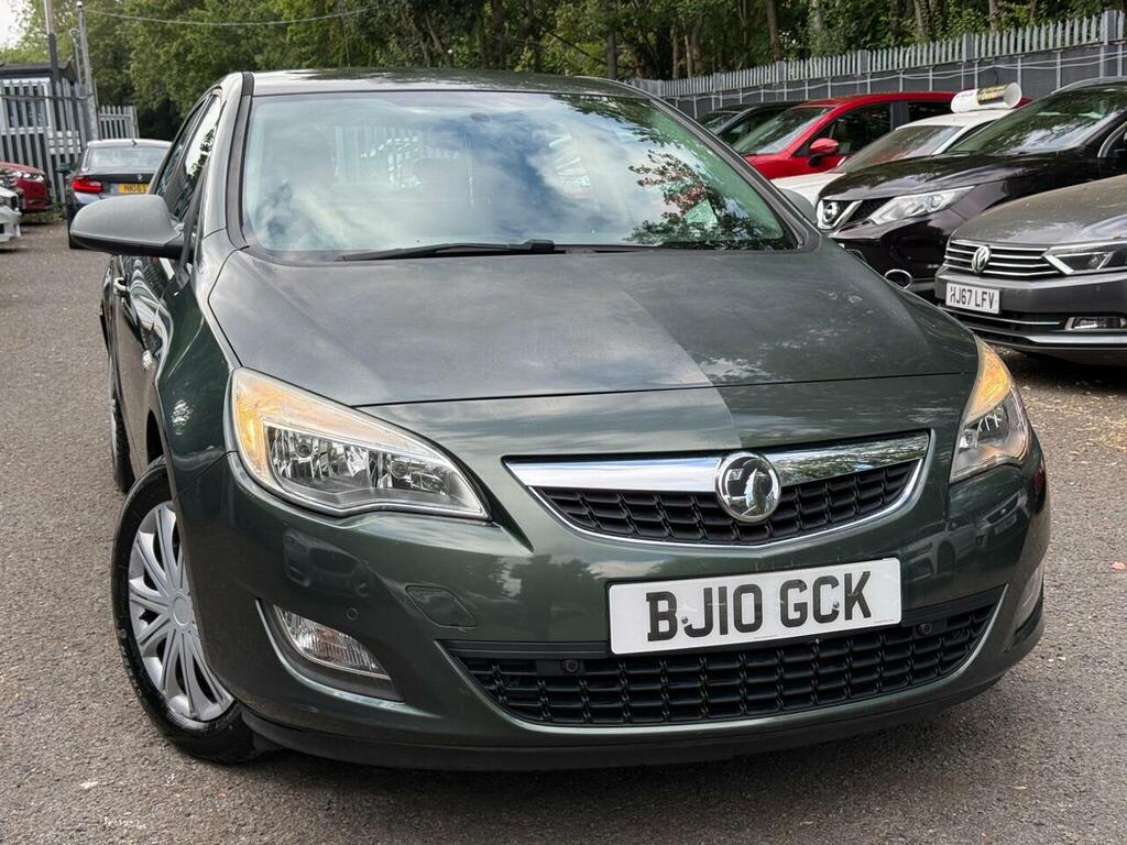 Vauxhall Astra 1.4 16V Exclusiv Euro 5 Green