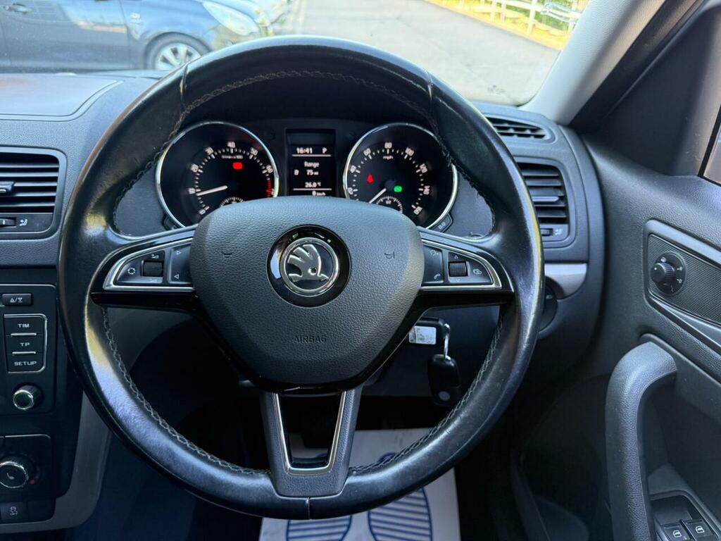 Skoda Yeti Tdi S Suv Silver #42