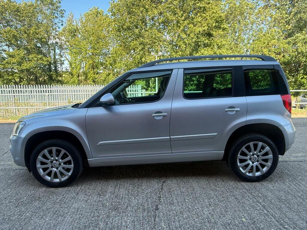 Skoda Yeti Tdi S Suv Silver #8