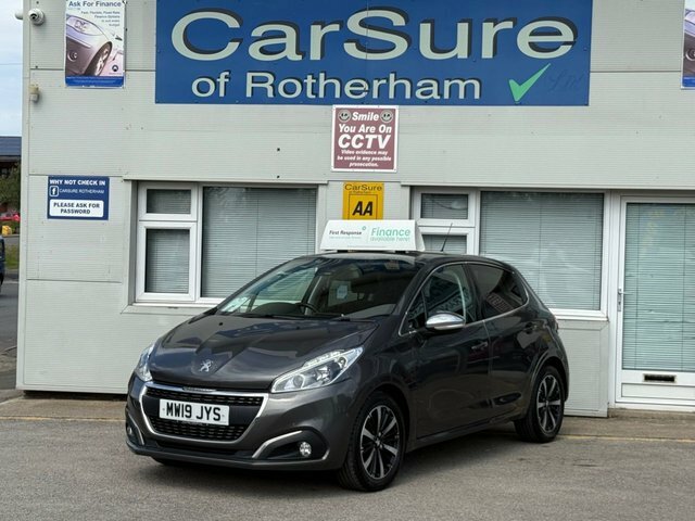 Peugeot 208 1.2 Puretech Tech Edition Hatchback Man Grey