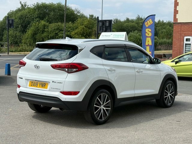 Hyundai Tucson 1.7 Crdi Blue Drive Go Se Suv E DA18YNR White #5
