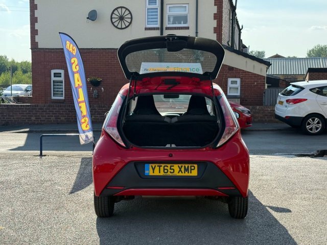 Toyota Aygo X-pression White #10