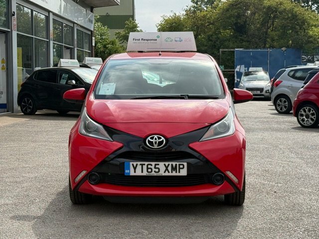 Toyota Aygo X-pression White #7