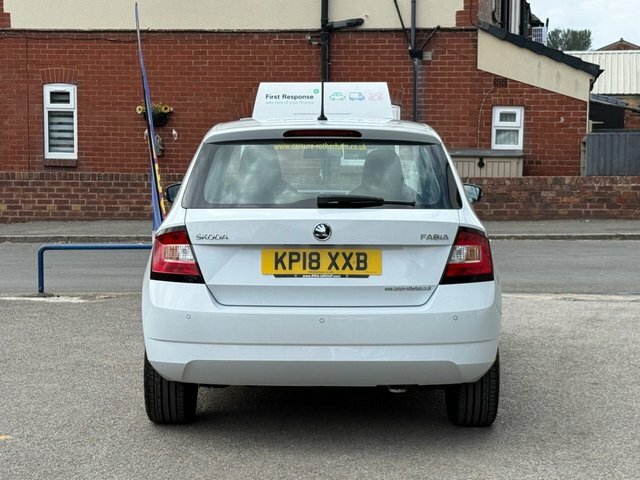 Skoda Fabia 1.0 Tsi Redline Hatchback Euro 6 KP18XXB White #4