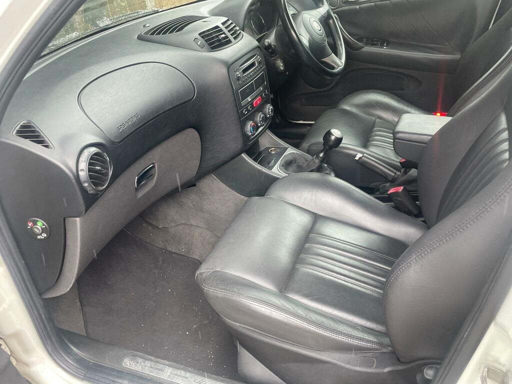 Alfa Romeo 147 1.6 T.spark Collezione  #16