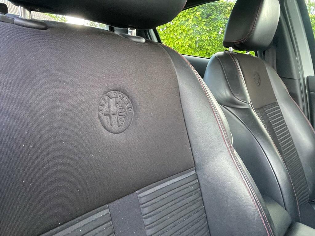 Alfa Romeo Giulietta 1.4 Tb Turismo Euro 5 Ss Black #15