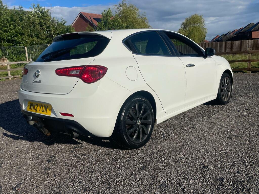 Alfa Romeo Giulietta Veloce White #2