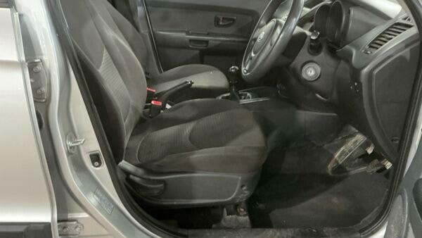 Kia Soul 2 Black #9