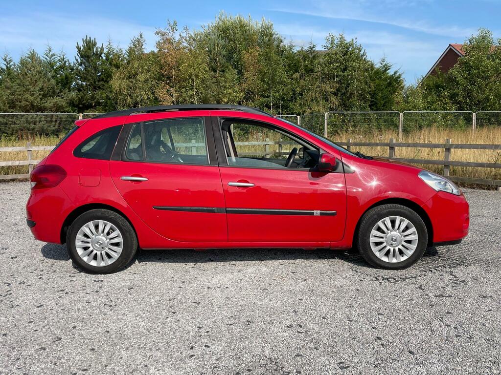 Renault Clio 1.6 Vvt Expression Sport Tourer Red #5