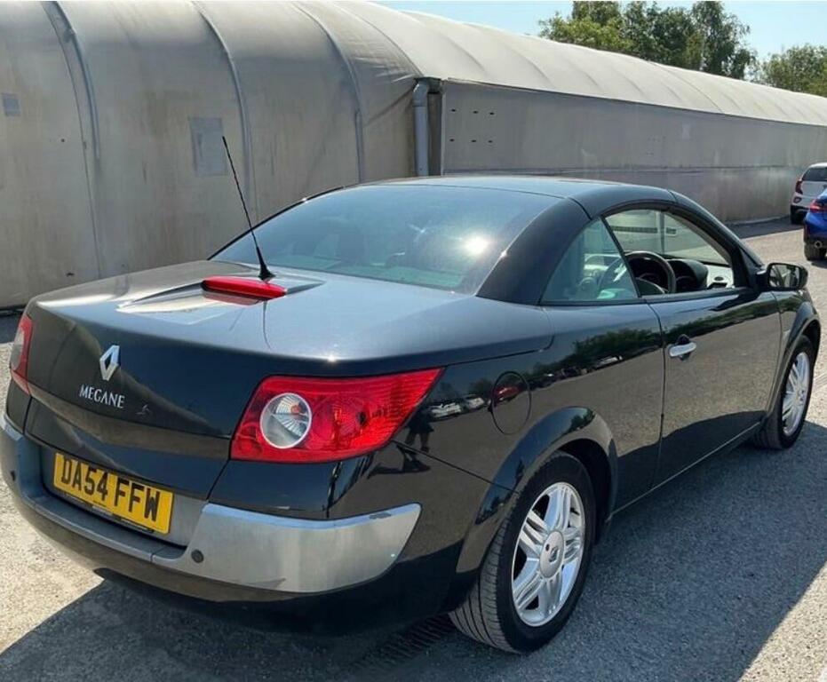 Renault Megane Privilege Black #2