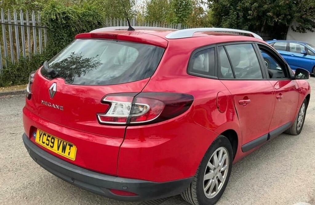 Renault Megane Expression Red #3