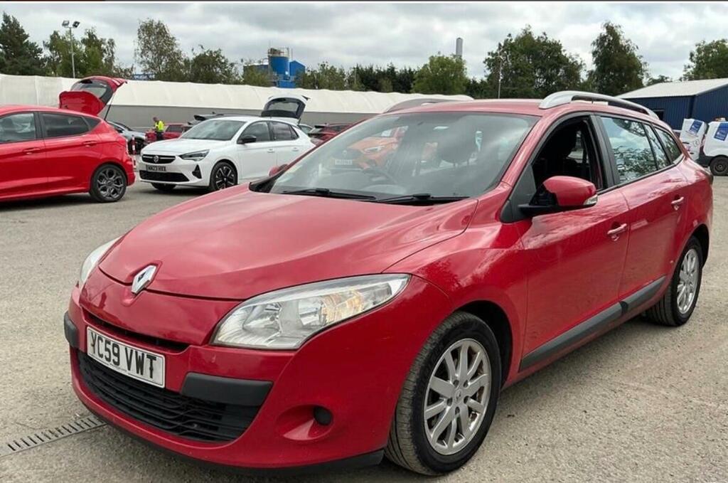 Renault Megane Expression Red #2