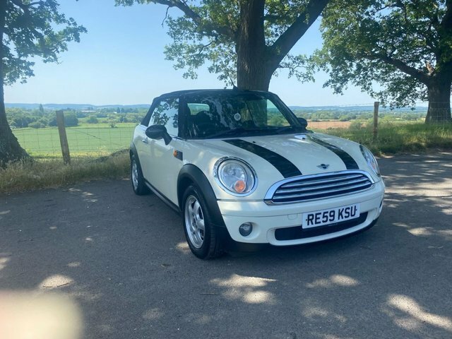 Mini Convertible 2009 1.6 Cooper Convertible Euro White #2