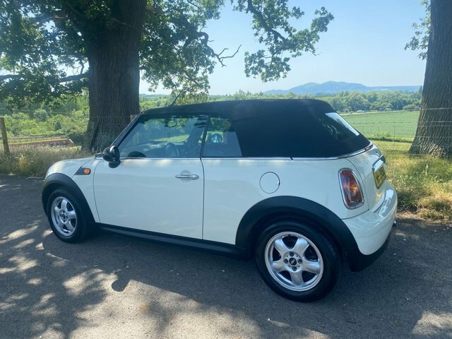Mini Convertible 2009 1.6 Cooper Convertible Euro White #5