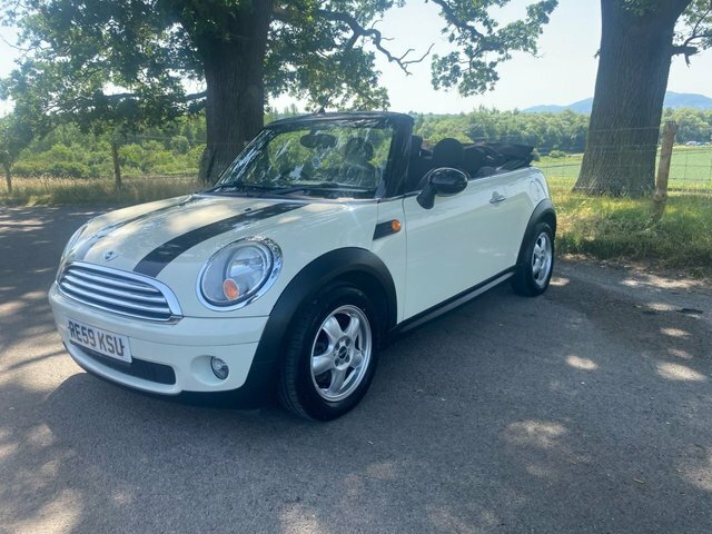 Mini Convertible 2009 1.6 Cooper Convertible Euro White