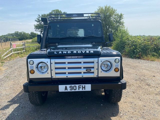 Land Rover 90 1985 Black #4
