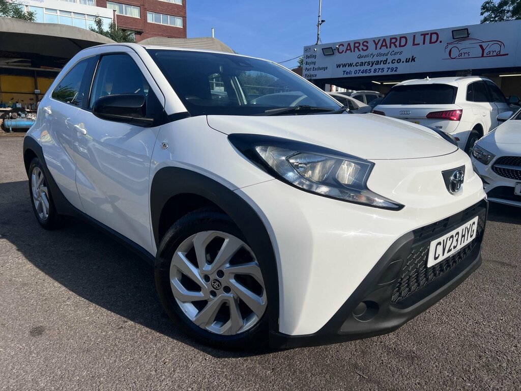 Toyota Aygo X 1.0 Vvt-i Pure X-shift Euro 6 Ss CV23HYG White #3