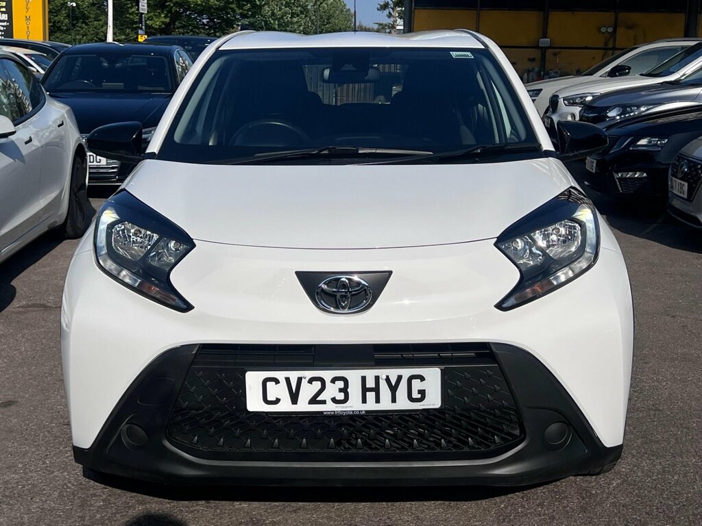 Toyota Aygo X 1.0 Vvt-i Pure X-shift Euro 6 Ss CV23HYG White #2