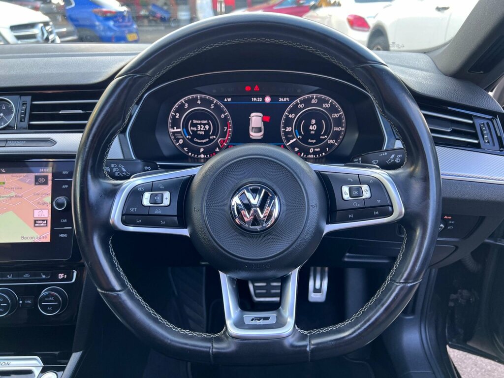 Volkswagen Arteon 2.0 Tdi R-line Scr 150Ps Dsg Red #26