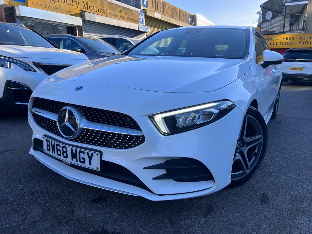 Mercedes-Benz A Class 1.3 A180 Amg Line 7G-dct Euro 6 Ss White