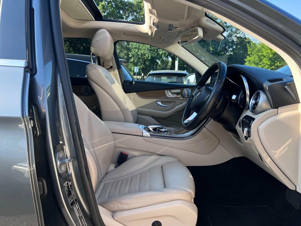 Mercedes-Benz GLC Class 2.0 Glc250 Sport Premium Plus G-tronic 4Matic E Grey #2