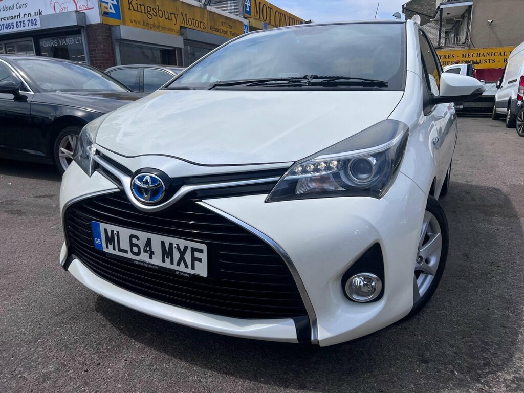 Toyota Yaris 1.5 Vvt-h Excel E-cvt Euro 6 15In Alloy Silver #8