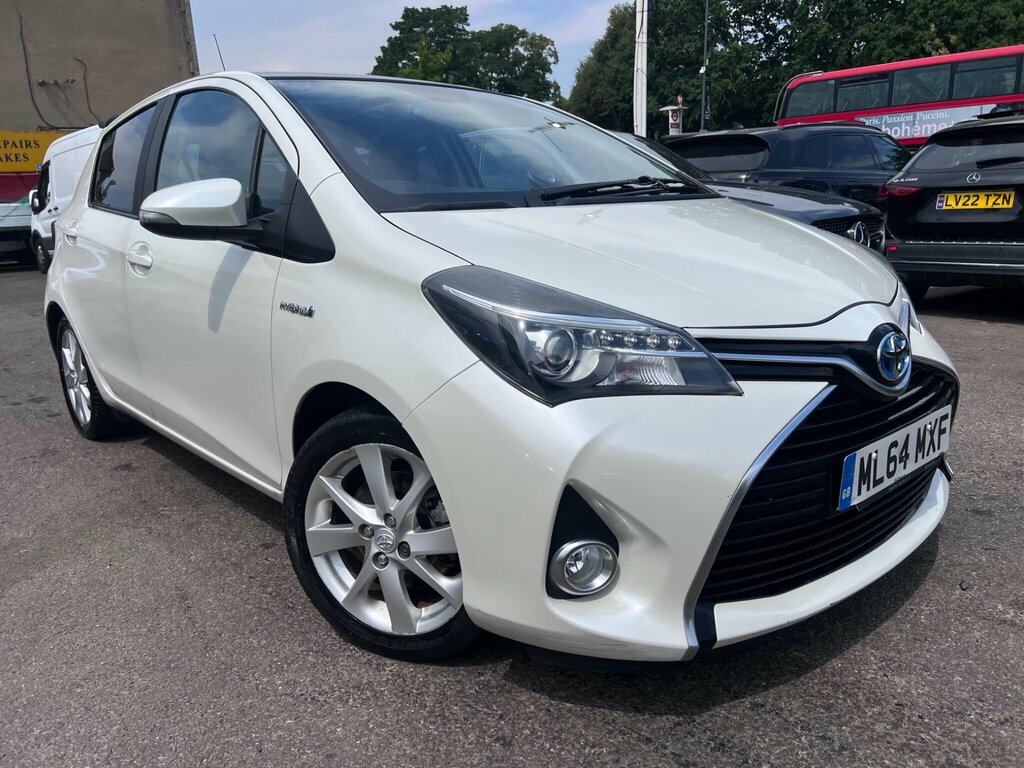 Toyota Yaris 1.5 Vvt-h Excel E-cvt Euro 6 15In Alloy Silver #4