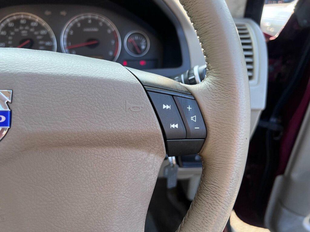 Volvo XC90 2.4 D5 Se - 7 Seater Silver #25