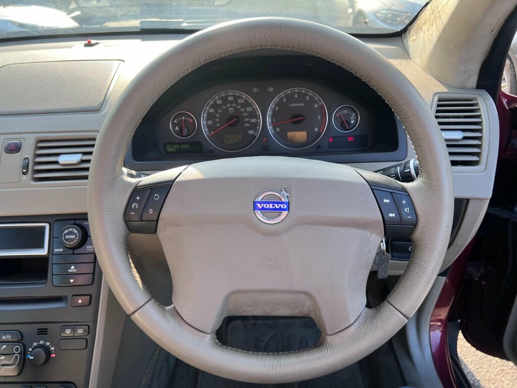 Volvo XC90 2.4 D5 Se - 7 Seater Silver #23
