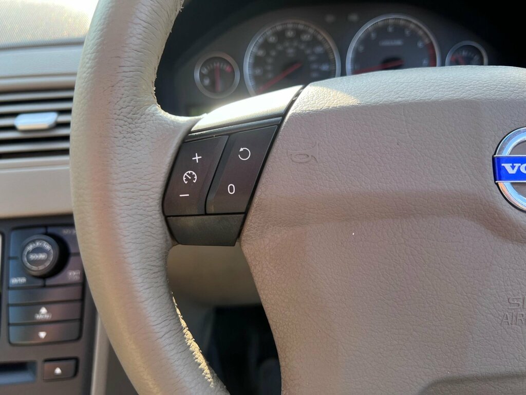 Volvo XC90 2.4 D5 Se - 7 Seater Silver #24