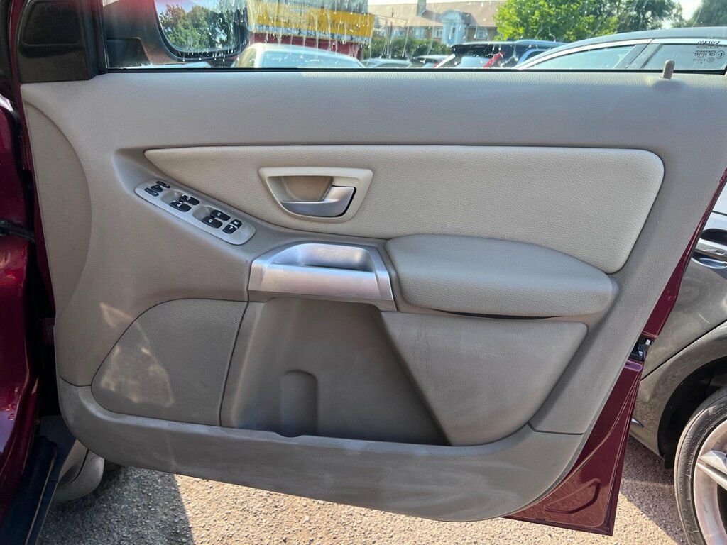 Volvo XC90 2.4 D5 Se - 7 Seater Silver #16