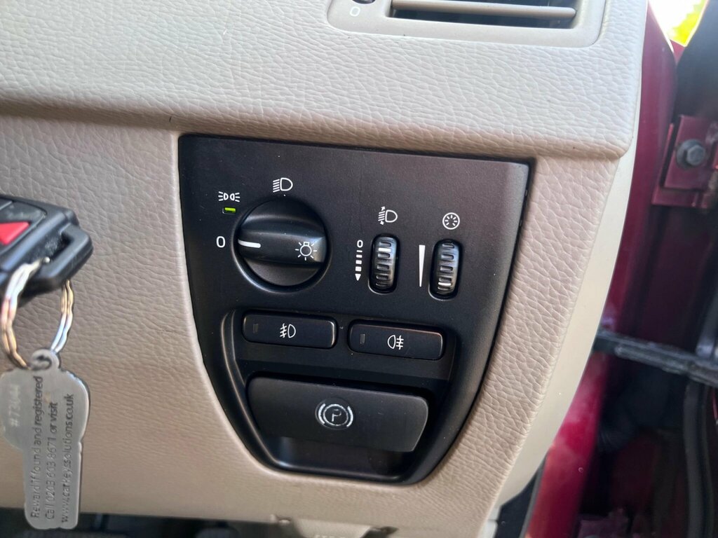 Volvo XC90 2.4 D5 Se - 7 Seater Silver #26
