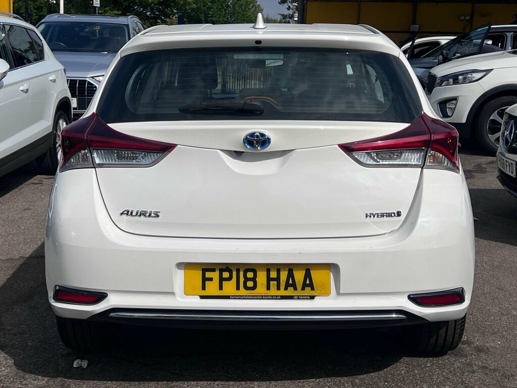 Toyota Auris Hatchback Grey #7