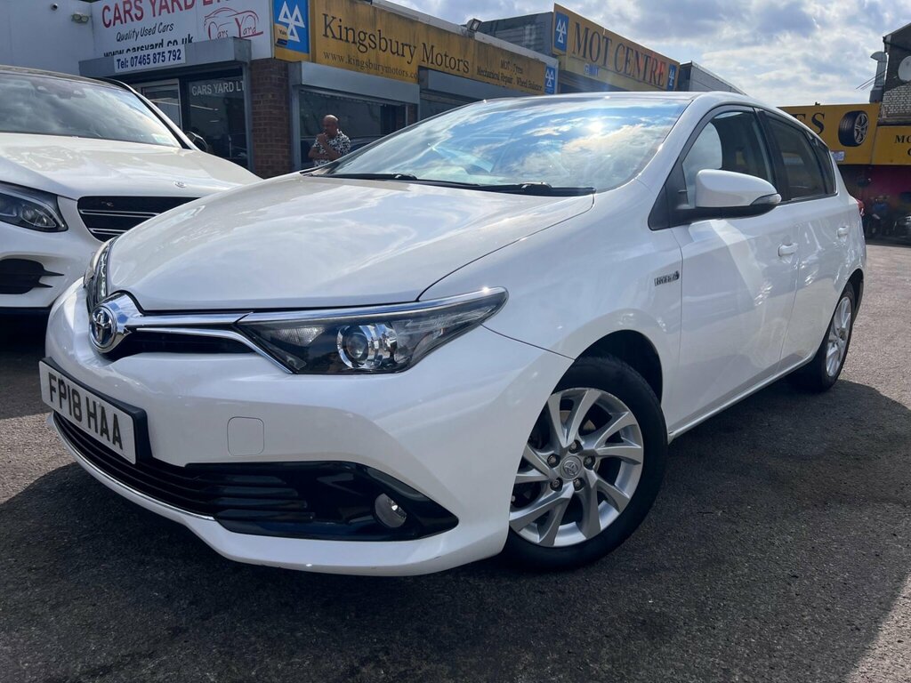 Toyota Auris 1.8 Vvt-h Icon Tech Cvt Euro 6 Ss White #3