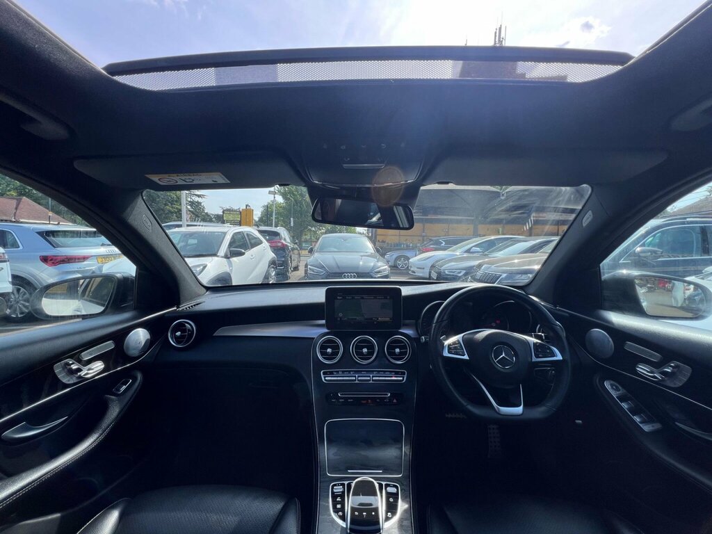 Mercedes-Benz GLC Class 2.0 Glc250 Amg Line Premium Plus G-tronic 4Mati HV68FYO White #2
