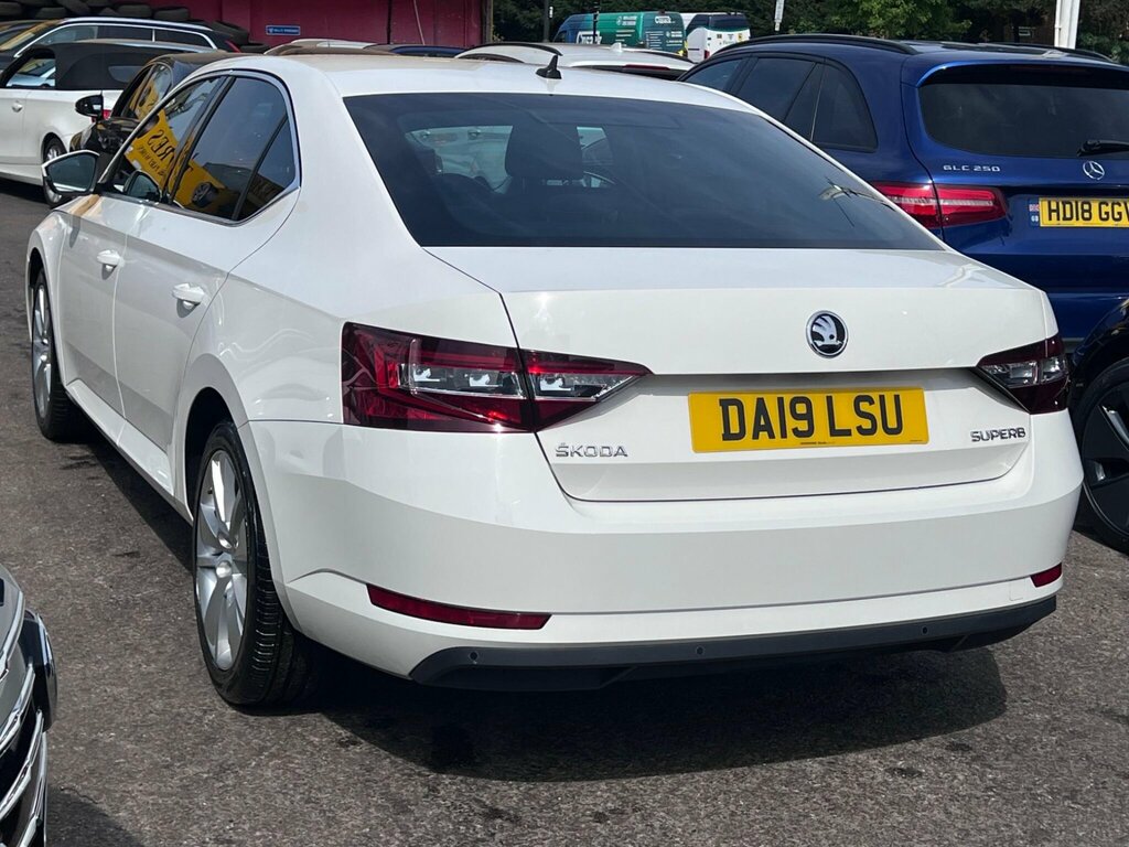 Skoda Superb 2.0 Tdi Scr 190Ps White #38