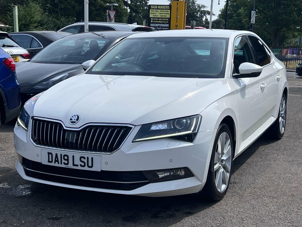 Skoda Superb 2.0 Tdi Scr 190Ps White #41