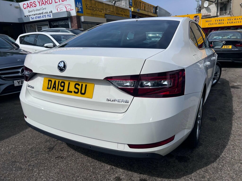 Skoda Superb 2.0 Tdi Scr 190Ps White #31