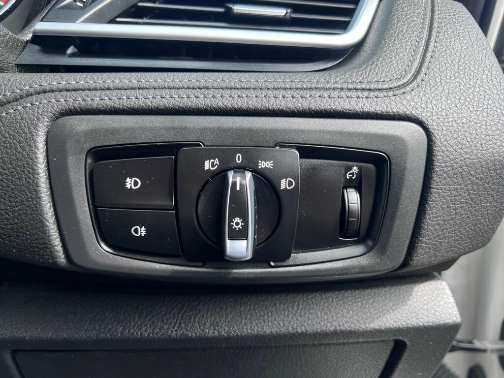 BMW 2 Series Gran Tourer Luxury Silver #30