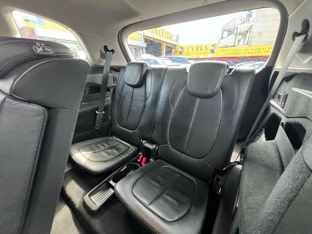 BMW 2 Series Gran Tourer Luxury Silver #37